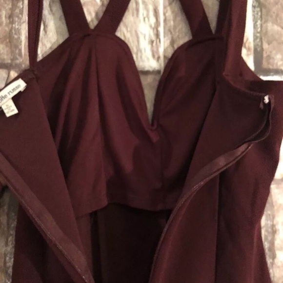 Wine colored halter dress size S - Picture 7 of 7